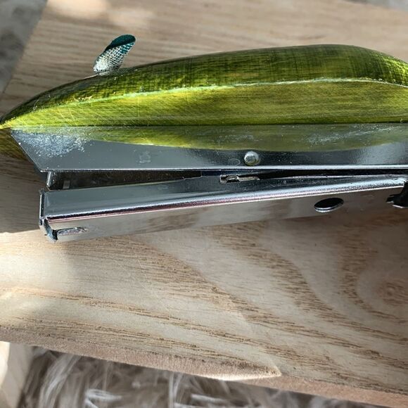 Vintage Green Wood And Metal Mouse Mini Stapler - Picture 9 of 16